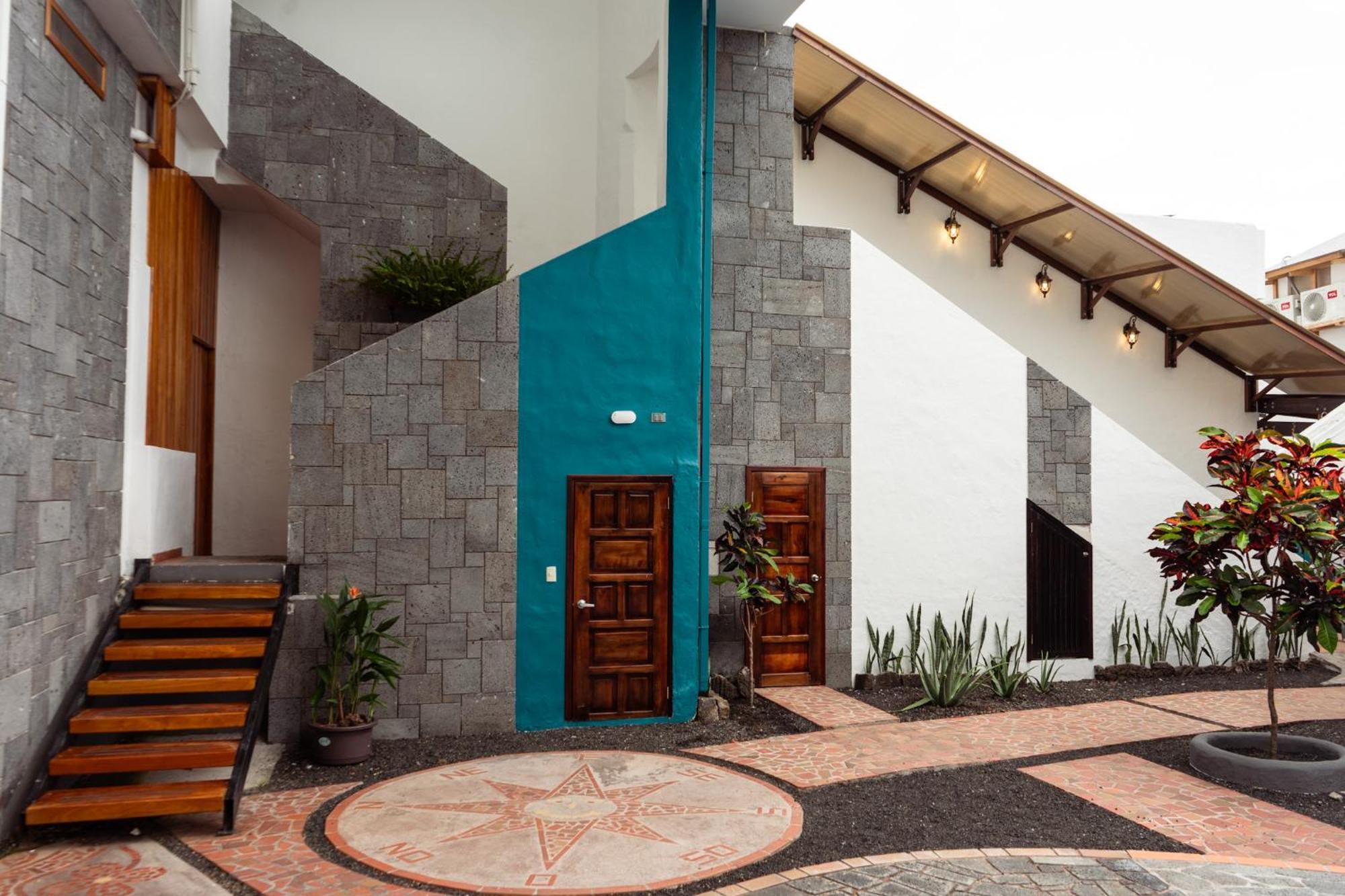 Hotel Ayre By Baltra Puerto Ayora  Extérieur photo