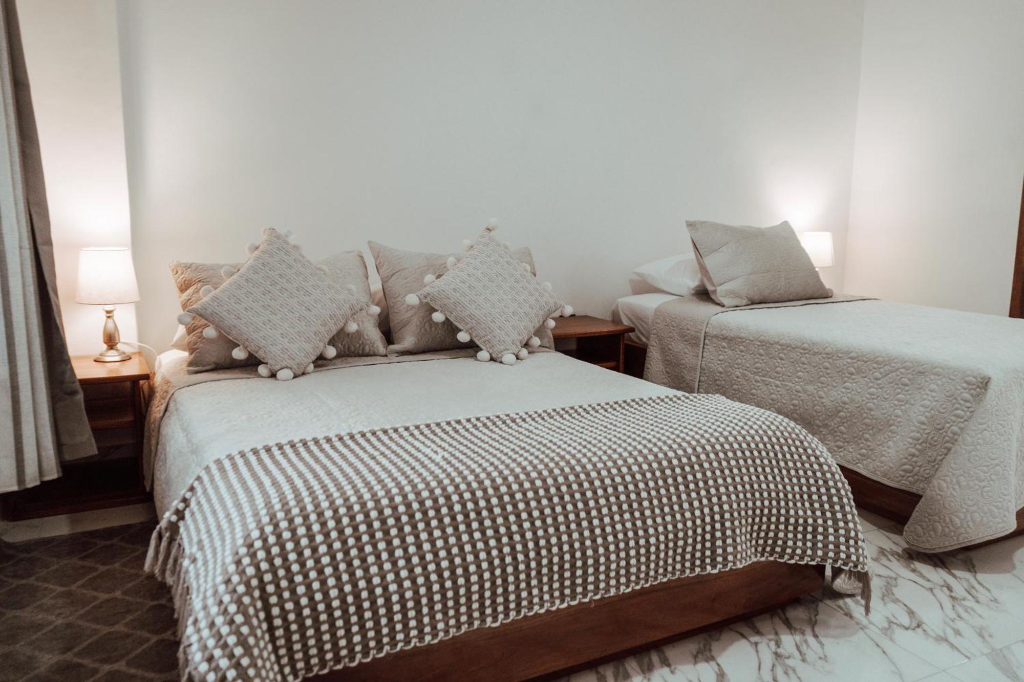 Hotel Ayre By Baltra Puerto Ayora  Extérieur photo
